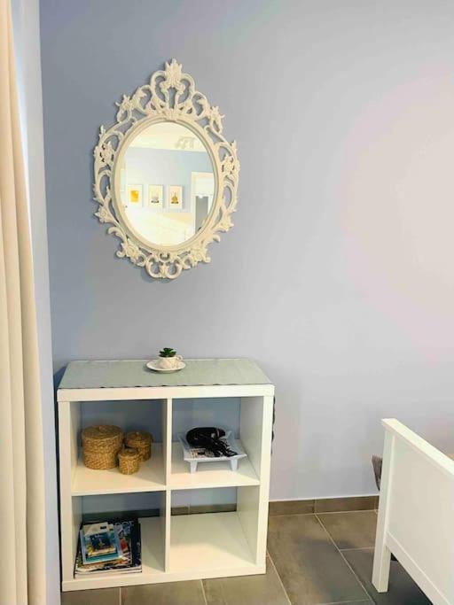 Cozy, Newly Renovated Apartment In Gavrio. Luaran gambar