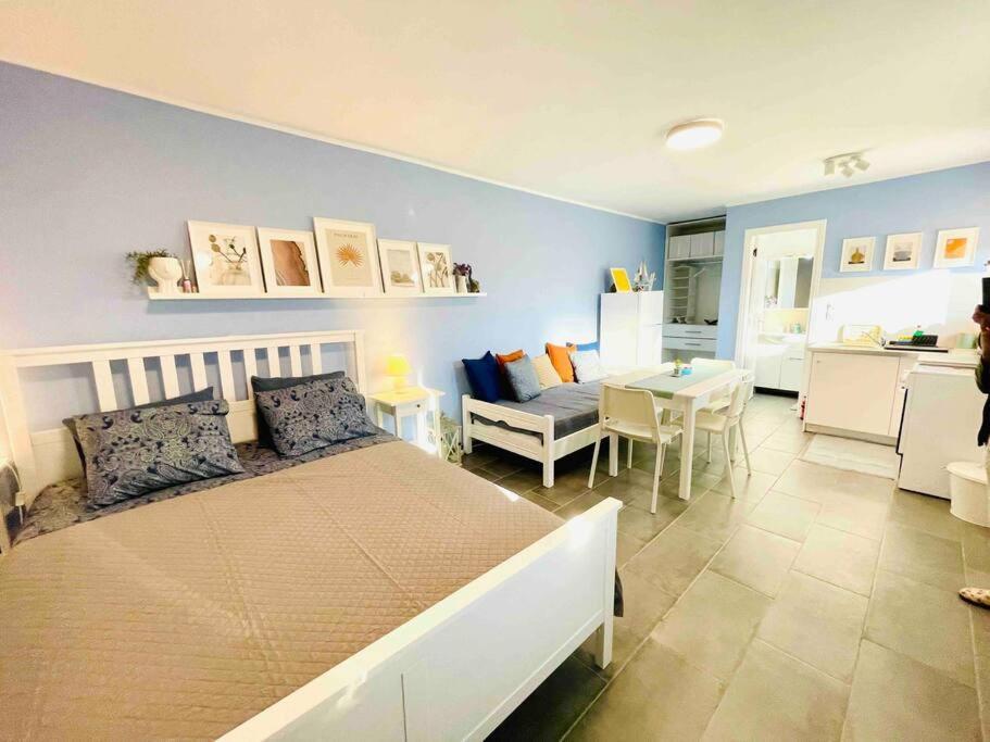 Cozy, Newly Renovated Apartment In Gavrio. Luaran gambar